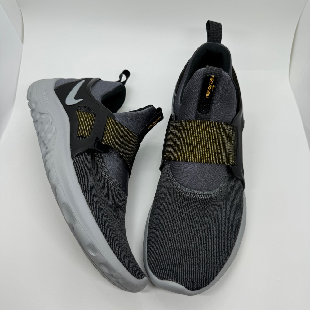 Nike Renew Freedom Slip on Sneakers